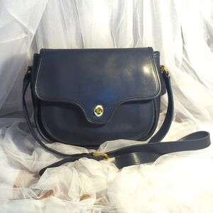 EUC Vintage RARE 1990s Coach Lenox leather crossbody NAVY 9918